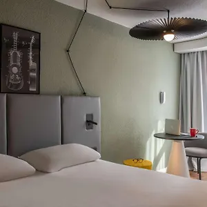 Ibis Centre Отель Канны
