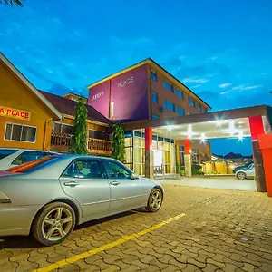 eureka-place-hotel.about-kampalahotels.com/